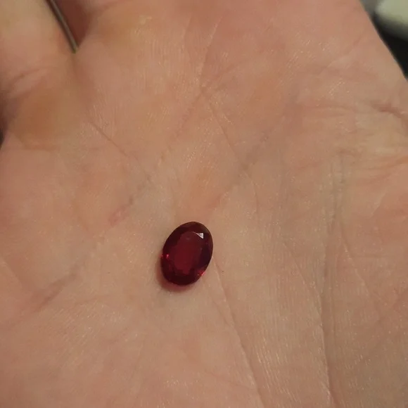 Real ruby gemstone - Picture 4 of 4
